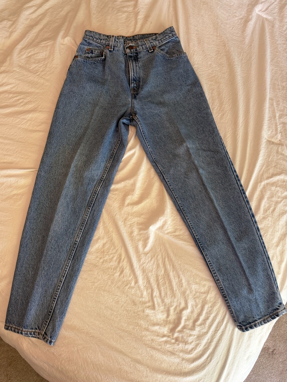 Vintage Levi's High-Rise 15951 Relaxed Fit Tapered Leg